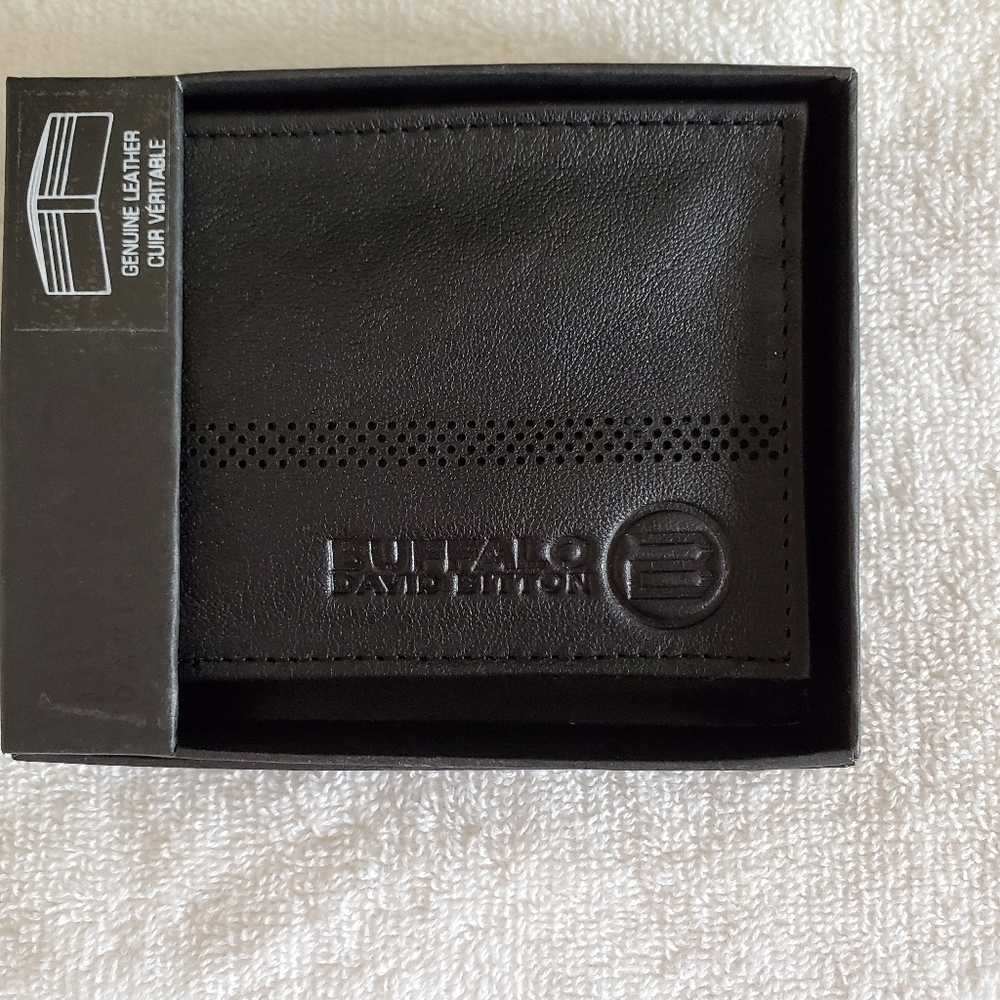 Buffalo David Bitton mens wallet
